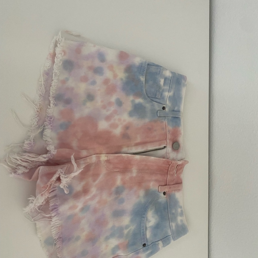 Tie Dye Pacsun shorts!